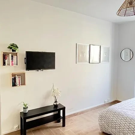 702 Cosy A Proximite De Paris 20eme 巴涅奥莱